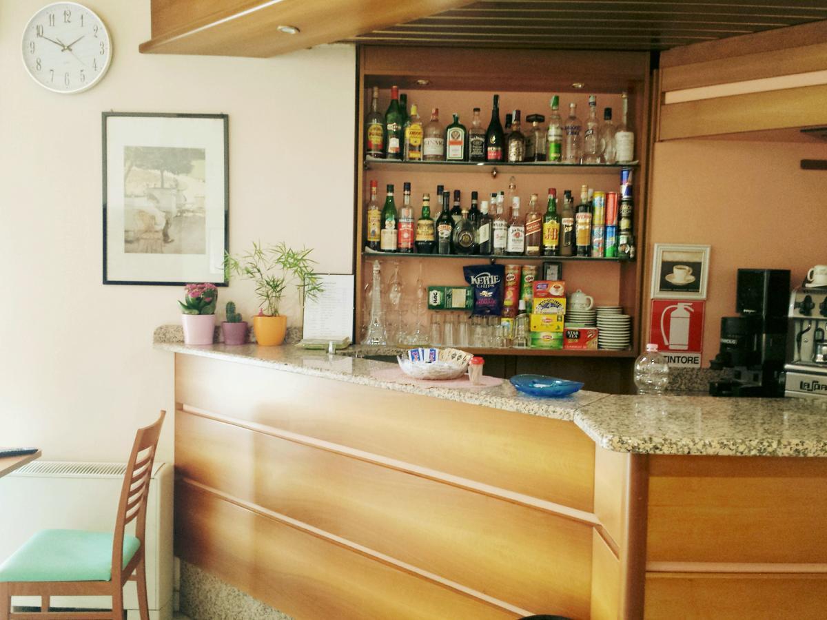 Hotel Eden Милано Екстериор снимка