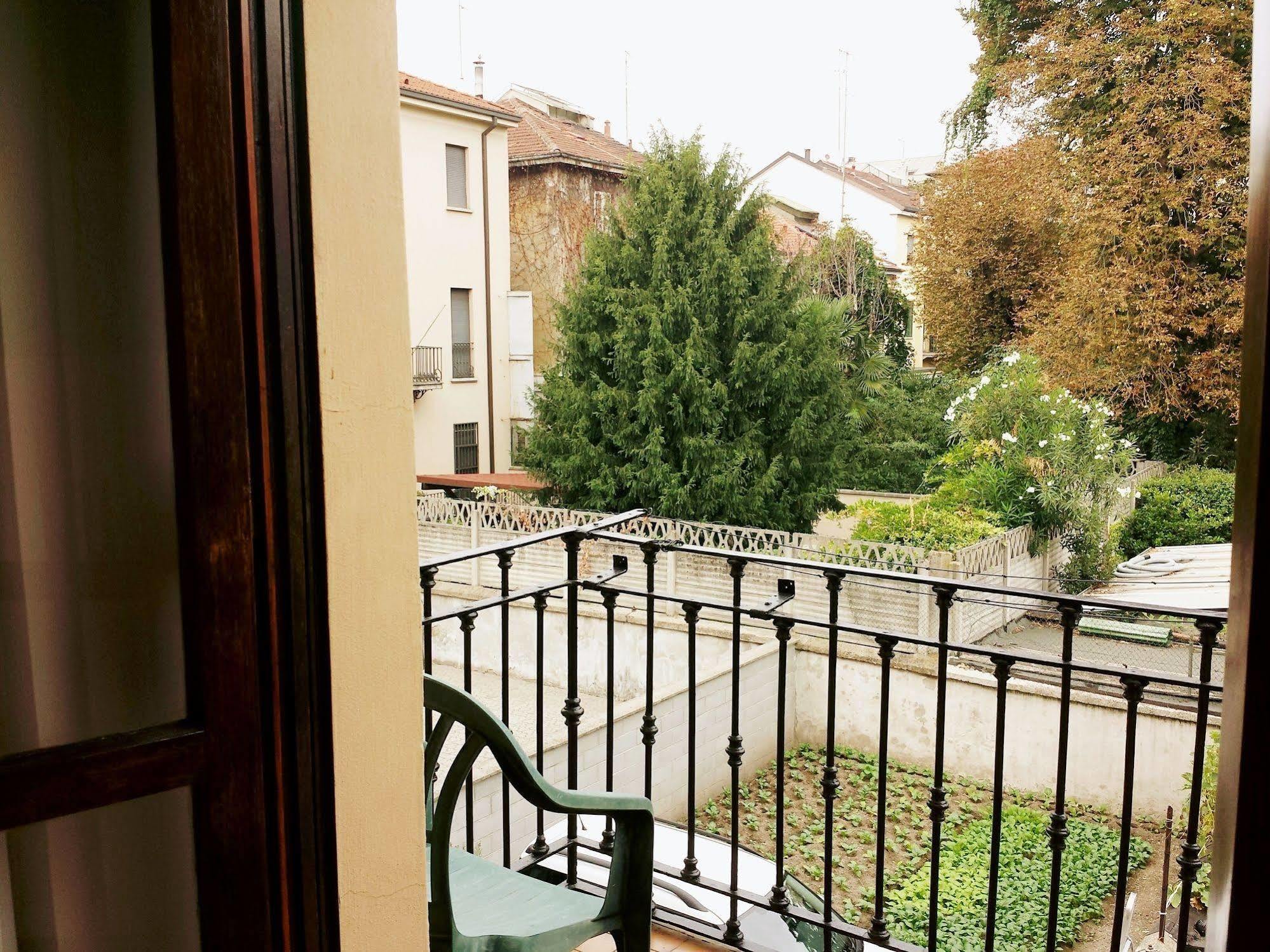 Hotel Eden Милано Екстериор снимка
